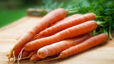 Should You Buy Organic Carrots? Examining the Differences