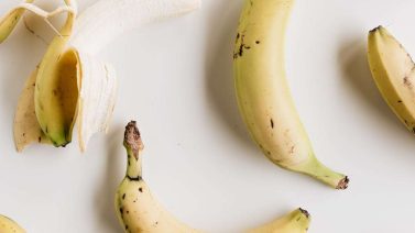 Do Organic Bananas Ripen to Yellow? The Science Behind Organic Banana Color